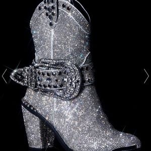 NWT rhinestone cowboy boot